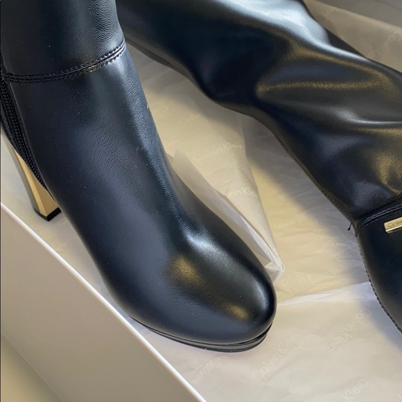 Calvin Klein boots - Picture 6 of 7